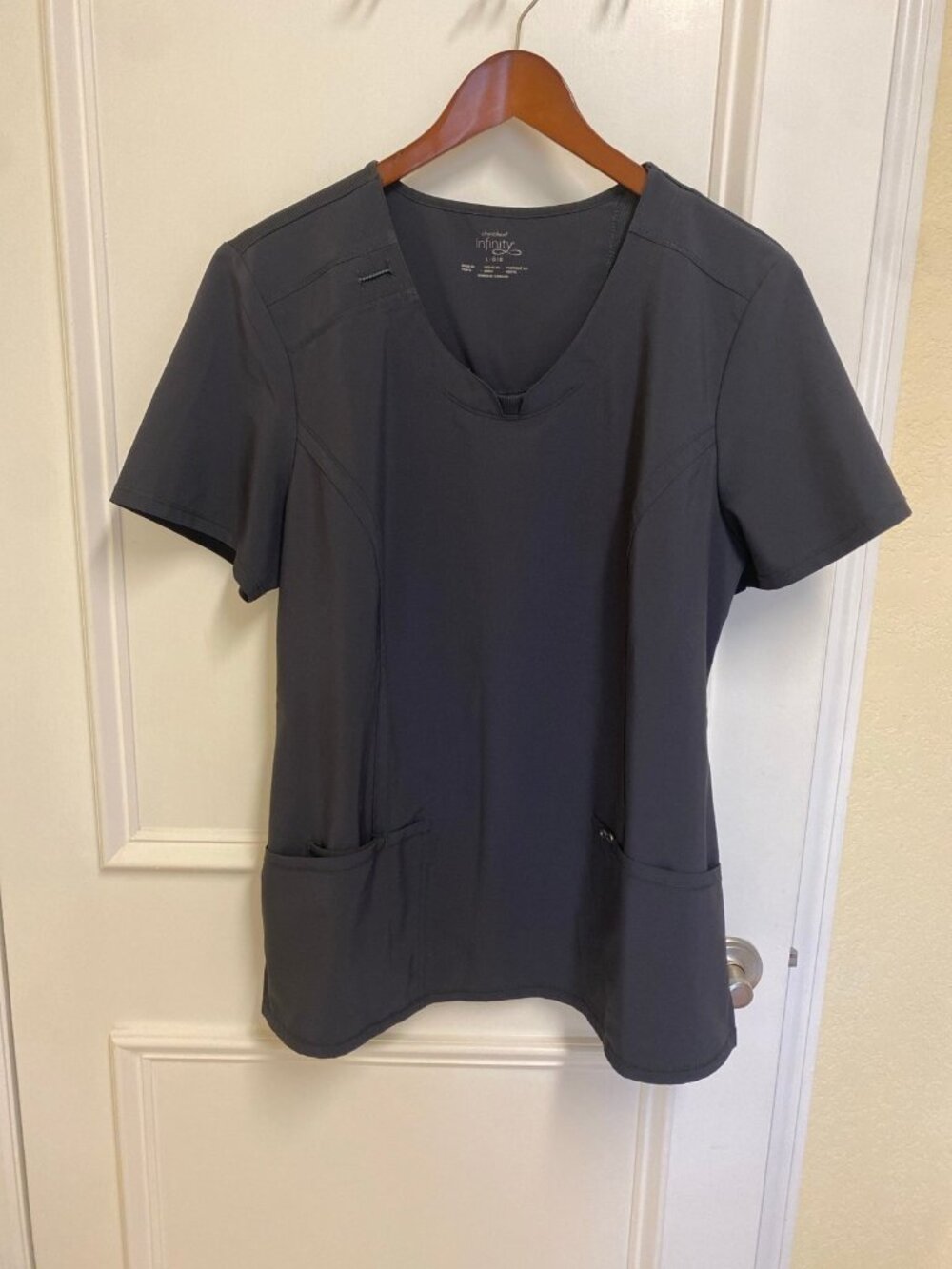 Cherokee Infinity Charcoal Grey Scrub Uniform Like New Top Size Large 12-14